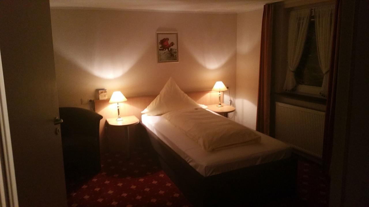 Land-Gut Hotel Zur Bruecke Garni Drolshagen Exterior photo
